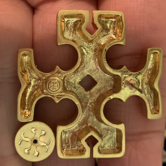 Tory Burch Exaggerated  Double T Golden ROXANNE Statement Earrings - Picture 5 of 11